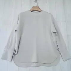 美品 / UNTITLED ブラウス 長袖 グレージュ XS 日本製のサムネイル