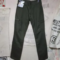 ワークマン　ムーヴストレッチカーゴパンツ