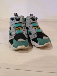 リーボック　Reebok　ポンプフューリー　スニーカー