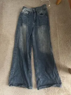 ライトブルーストレートレッグデニム