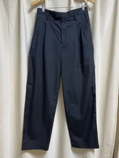 ユニクロユー　コットンブレンドタックワイドパンツ　ダークグレー