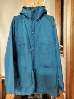 Woolrich ウールリッチ　マウンテンパーカ　チェックライニング