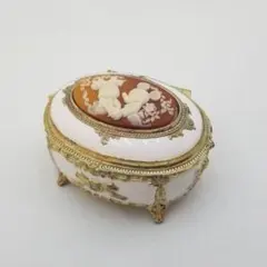 Item thumbnail for item 26c84115-ce49-4dd2-944d-9ffb54ce05e7