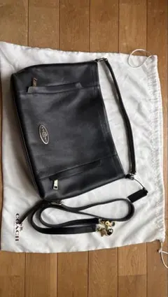 COACH ブラックレザーバッグ