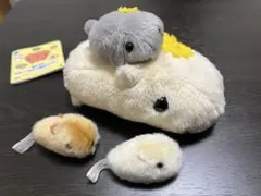 カピバラさん　ホワイトさん　うさぎ　ぬいぐるみ　トライワークス　チダケイコ