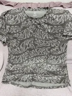 Under Armour L/G グレー Tシャツ