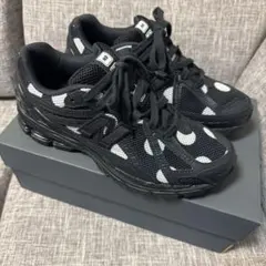 New Balance 1906 ドット柄スニーカー