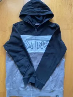 Item thumbnail for item 65690b1d-3cdc-4311-9813-ea2419f7463e