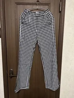 【Bershka】ギンガムチェック ストレートパンツ