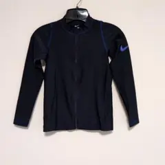 Nike ラッシュガード Sサイズ ネイビー　140