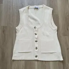 ZARA ニット ベスト 白のサムネイル
