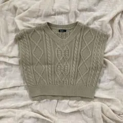 専用！韓国子供服 Aosta ケーブルニットベスト M