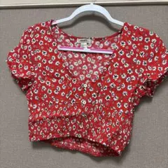 花柄トップスのサムネイル