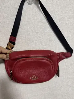 COACH レザー ボディバッグ レッド