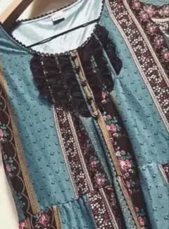 axes femme ワンピース　半袖　秋　フレア