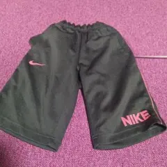ナイキ　ハーフパンツ　サイズМ　ジャージ