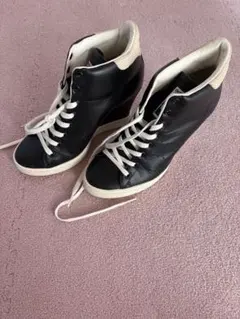 adidas STAN SMITH ハイカットスニーカー 黒/白