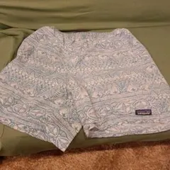 Patagonia 総柄 ショートパンツ Mサイズのサムネイル