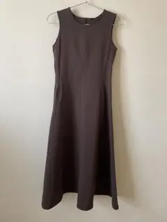新品タグ付き　ユニクロ　ノースリーブ　ワンピース　ブラウン　XS