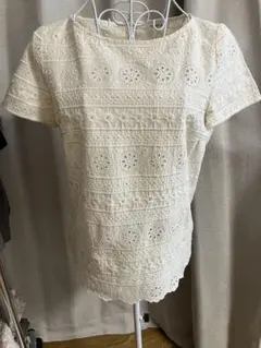 23区 アイボリー 刺繍レース 半袖ブラウスのサムネイル