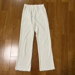 ホワイト リブ編み フレアパンツ