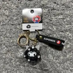 サンリオ　黒　ミャクミャク　立体マスコットキーホルダー　クロミ