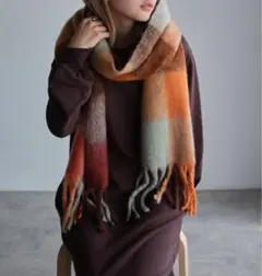 マフラー　ボリュームマフラー　ボンジュールサガン　オレンジ系カラー