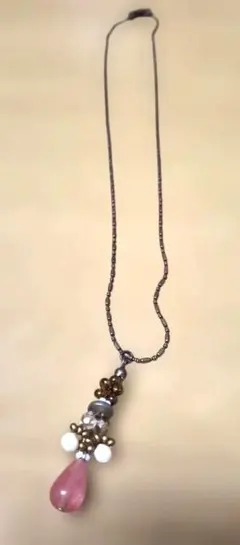 【美品】ピンクドロップ型ビーズネックレスコスチュームジュエリー