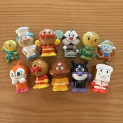 【美品】かわいいアンパンマンと仲間達 指人形　9体セット➕マグネットおまけ付き