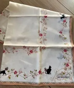 バーバリー ハンカチ　ネコ