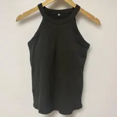 カーキMサイズ タンクトップ　カップ付き
