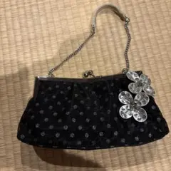 黒いドット柄パーティーバッグ