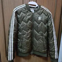 adidas オリーブ キルティング ジャケット