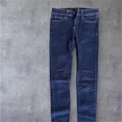 UNIQLO スキニーデニム 22 (56cm) ダークブルー