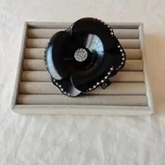 アレクサンドルドゥパリ バレッタ カメリア 大きいバレッタ 黒 ブラック