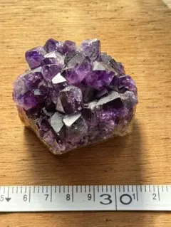 紫色の結晶 アメジスト原石
