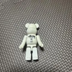 【未開封】BE@RBRICK UNDEFEATED STUSSY 100% ② 未開封】BE@RBRICK UNDEFEATED STUSSY 100% ② - メルカリ