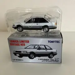 トミカリミテッドヴィンテージ 1/64☆トヨタ カローラレビン