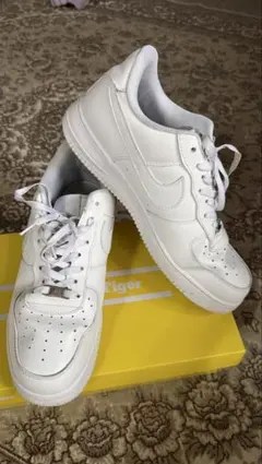 NIKE AIR FORCE 1 ホワイト スニーカー 28.5cm