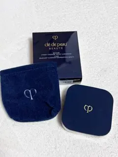 クレドポーボーテ タンクッションエクラ　ルミヌ オークル00