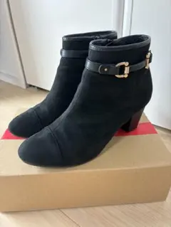 値下げしました★NUOVO ブラック アンクルブーツショートブーツ　ヒール6cm