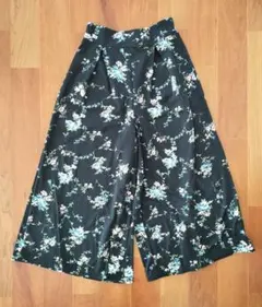 花柄ガウチョパンツ　サイズ　M