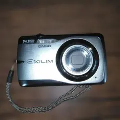 デジタルカメラ CASIO モデル名: EXILIM EX-Z550