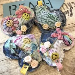 887☆ぷっくりハートキーホルダー４個セット　にこちゃん薔薇リボン