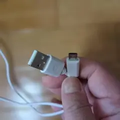 USB-A to Micro USBケーブル ホワイト１メートル
