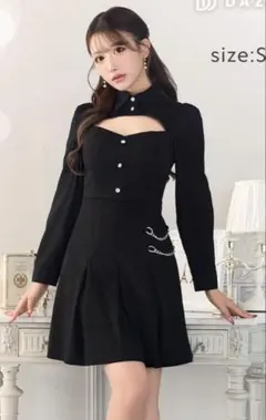 襟付きホールサイドチェーンプリーツ長袖Ａラインミニドレス