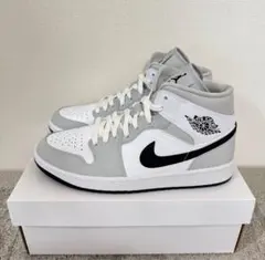 NIKEジョーダン1Grey Fog/White/Black