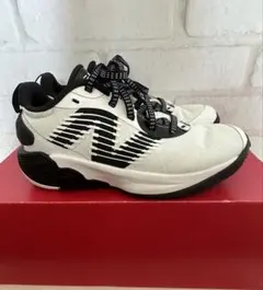2026年最新】new balance バスケットボールの人気アイテム - メルカリ