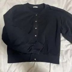 黒 ボタン付きカーディガン