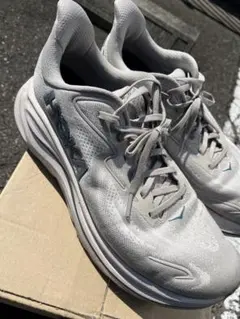 t*n様 緊急値下げ❗️HOKA CLIFTON ホカクリフトン10 グレー28 - メルカリ